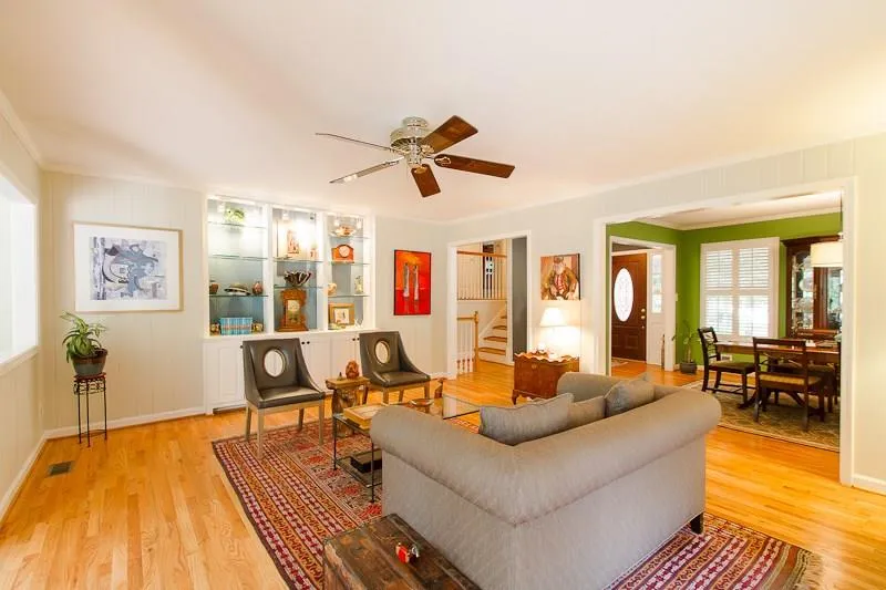 775 E Powderhorn Road Ne, Atlanta, Georgia 30342, 4 Bedrooms Bedrooms, ,3 BathroomsBathrooms,Residential,Sold,775 E Powderhorn Road Ne,5543057