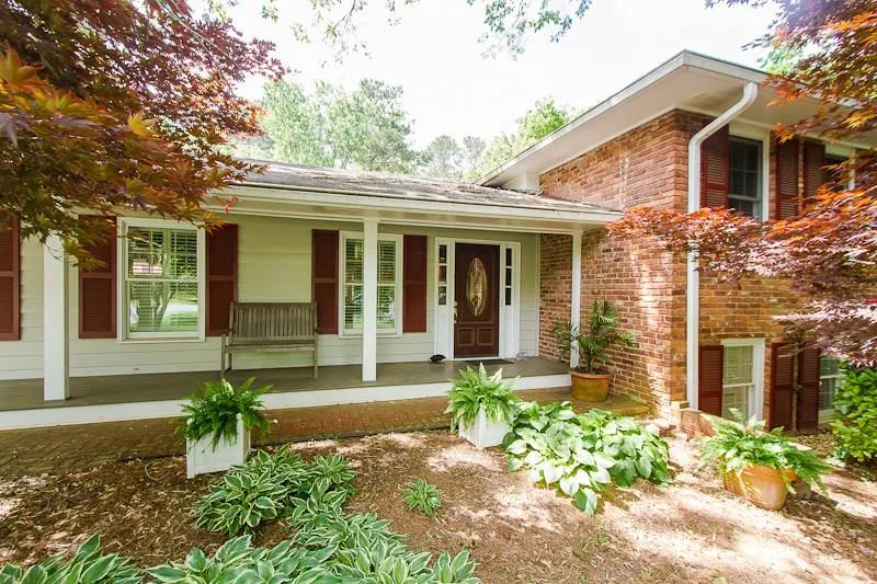 775 E Powderhorn Road Ne, Atlanta, Georgia 30342, 4 Bedrooms Bedrooms, ,3 BathroomsBathrooms,Residential,Sold,775 E Powderhorn Road Ne,5543057