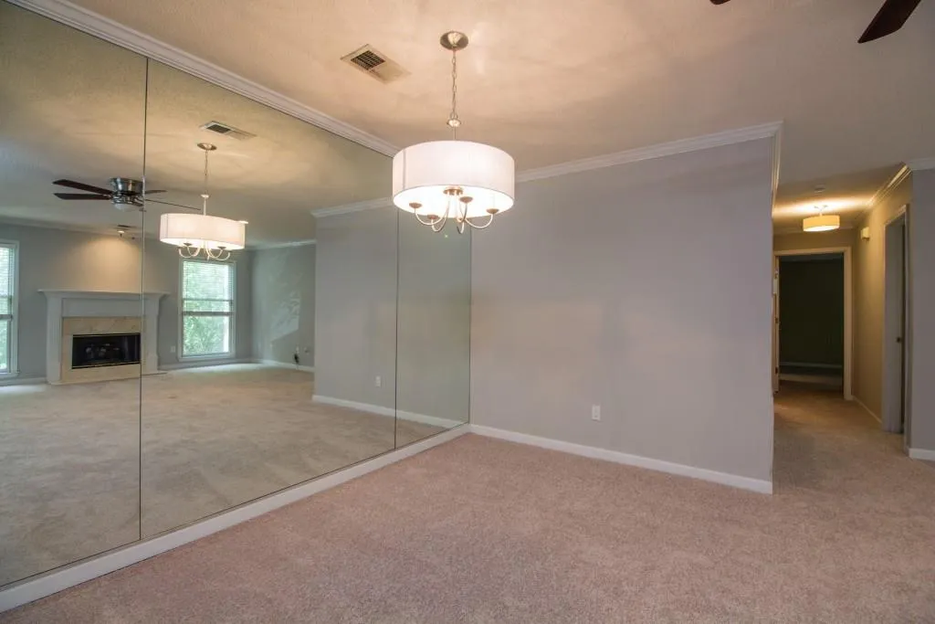 703 Bainbridge Drive Unit 703, Atlanta, Georgia 30327, 2 Bedrooms Bedrooms, ,2 BathroomsBathrooms,Residential,Sold,703 Bainbridge Drive Unit 703,5853164