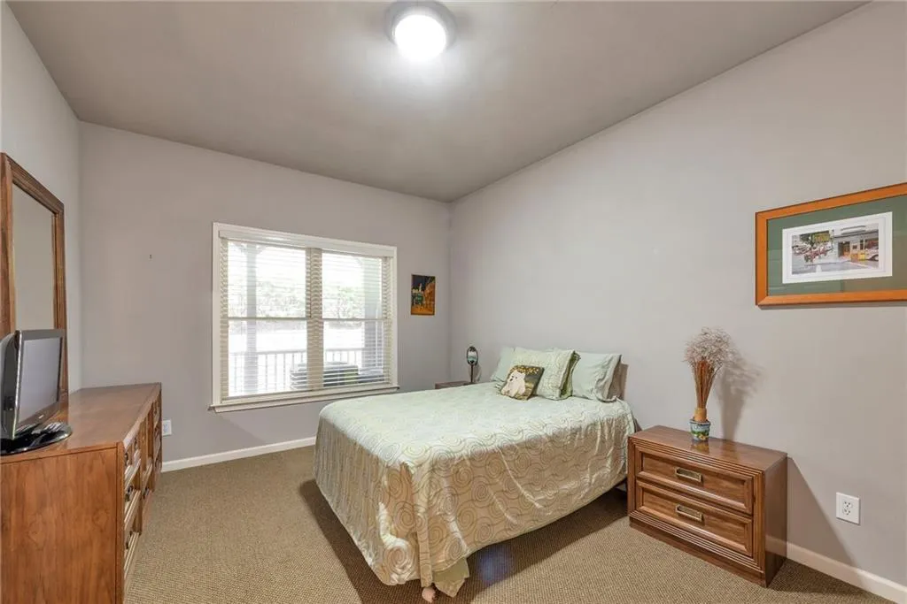 103 Glentown Way, Atlanta, Georgia 30328, 3 Bedrooms Bedrooms, ,3 BathroomsBathrooms,Residential,Sold,103 Glentown Way,7474682