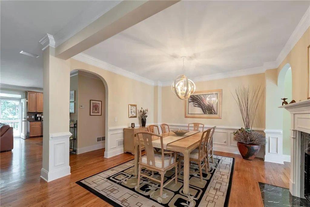 103 Glentown Way, Atlanta, Georgia 30328, 3 Bedrooms Bedrooms, ,3 BathroomsBathrooms,Residential,Sold,103 Glentown Way,7474682