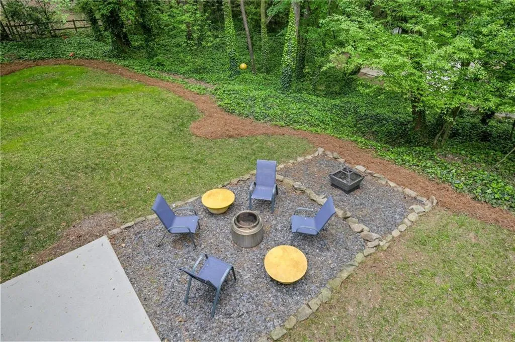 370 Stone Mill Trail, Sandy Springs, Georgia 30328, 5 Bedrooms Bedrooms, ,3 BathroomsBathrooms,Residential,Sold,370 Stone Mill Trail,7371851