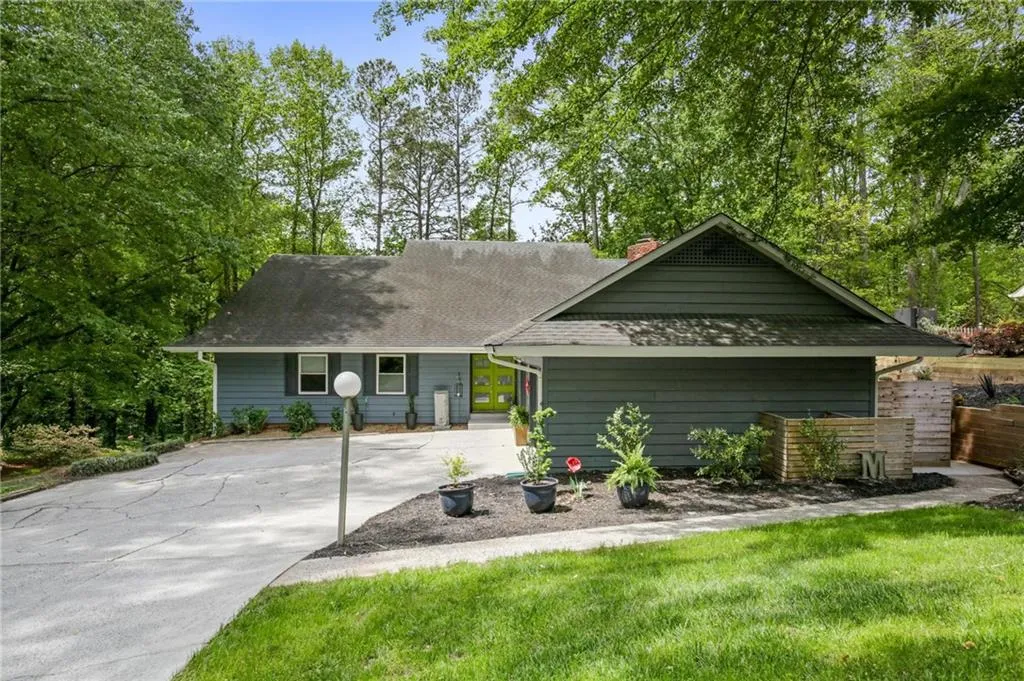 370 Stone Mill Trail, Sandy Springs, Georgia 30328, 5 Bedrooms Bedrooms, ,3 BathroomsBathrooms,Residential,Sold,370 Stone Mill Trail,7371851