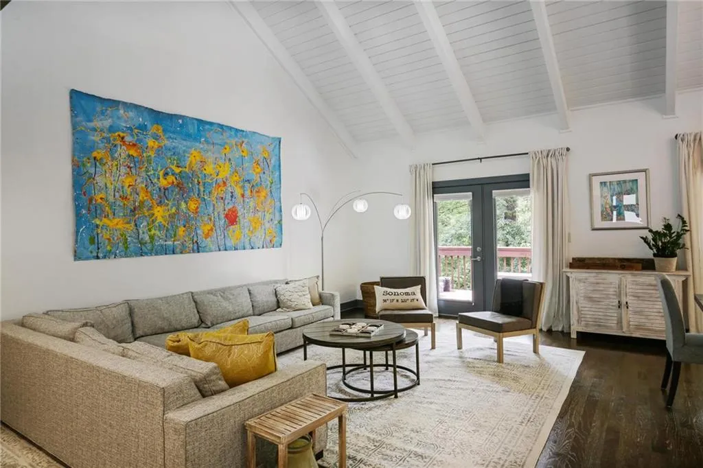 370 Stone Mill Trail, Sandy Springs, Georgia 30328, 5 Bedrooms Bedrooms, ,3 BathroomsBathrooms,Residential,Sold,370 Stone Mill Trail,7371851