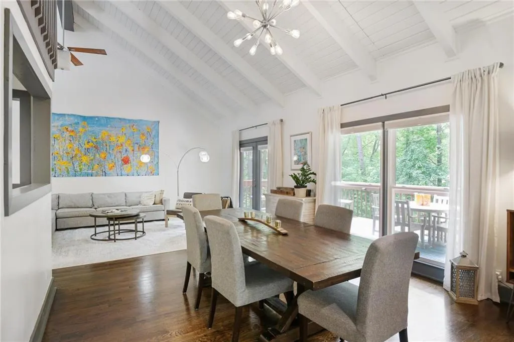 370 Stone Mill Trail, Sandy Springs, Georgia 30328, 5 Bedrooms Bedrooms, ,3 BathroomsBathrooms,Residential,Sold,370 Stone Mill Trail,7371851