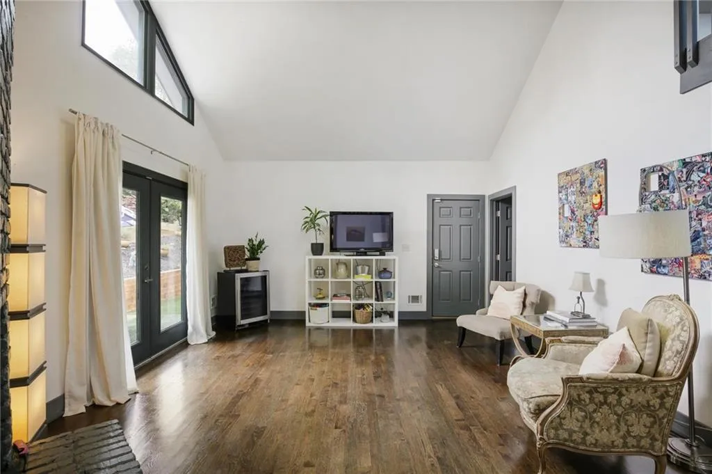 370 Stone Mill Trail, Sandy Springs, Georgia 30328, 5 Bedrooms Bedrooms, ,3 BathroomsBathrooms,Residential,Sold,370 Stone Mill Trail,7371851