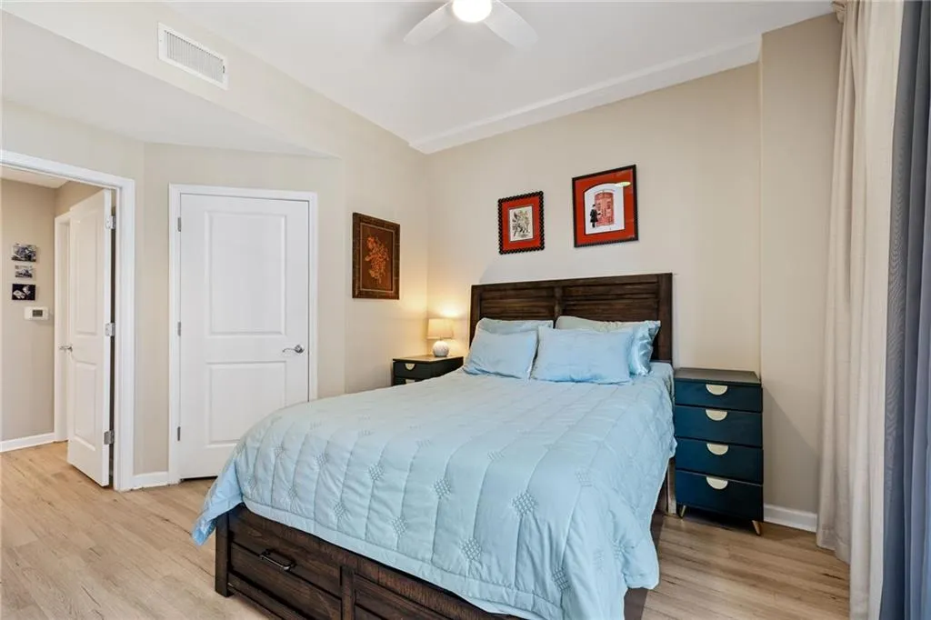 3040 Peachtree Road Nw Unit 1013, Atlanta, Georgia 30305, 1 Bedroom Bedrooms, 0 ,1 BathroomBathrooms,Residential,For Sale,3040 Peachtree Road Nw Unit 1013,7742848