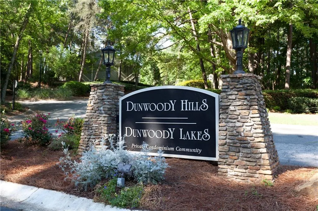 1601 Gettysburg Place Unit 1601, Sandy Springs, Georgia 30350, 2 Bedrooms Bedrooms, ,2 BathroomsBathrooms,Residential,Sold,1601 Gettysburg Place Unit 1601,5838169