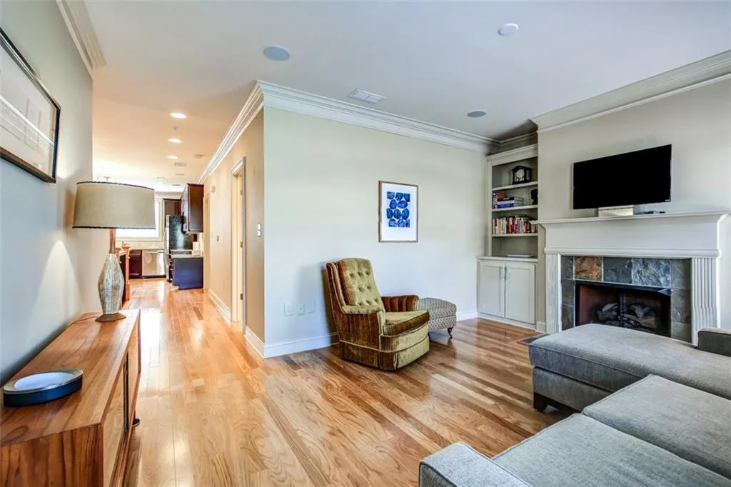 1189 Lavista Road Ne, Atlanta, Georgia 30324, 1 Bedroom Bedrooms, ,1 BathroomBathrooms,Residential,Sold,1189 Lavista Road Ne,5821965