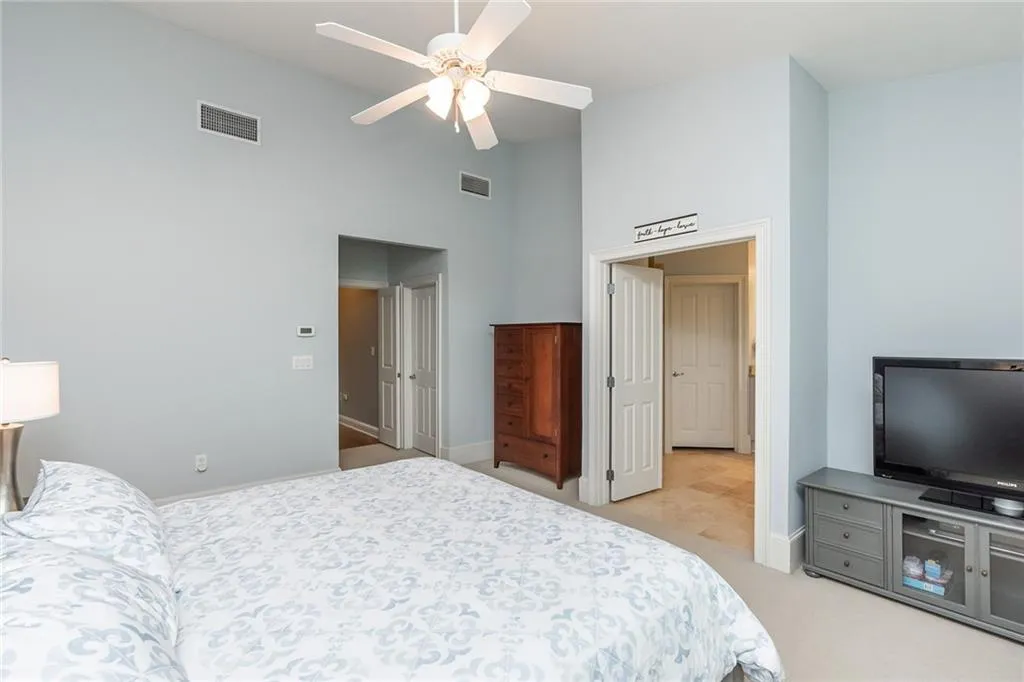 5446 Glenridge View, Sandy Springs, Georgia 30342, 3 Bedrooms Bedrooms, ,3 BathroomsBathrooms,Residential,Sold,5446 Glenridge View,6896512