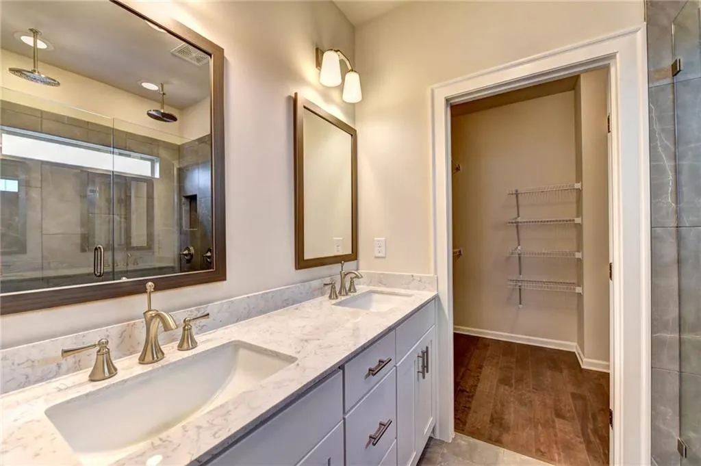 4307 Parkside Place, Atlanta, Georgia 30342, 2 Bedrooms Bedrooms, ,2 BathroomsBathrooms,Residential,Sold,4307 Parkside Place,6069482