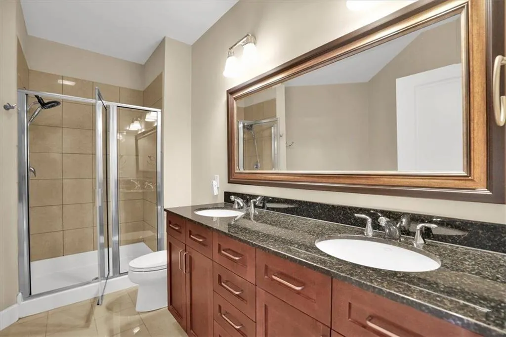 325 E Paces Ferry Road Ne Unit 1411, Atlanta, Georgia 30305, 2 Bedrooms Bedrooms, ,2 BathroomsBathrooms,Residential,For Sale,325 E Paces Ferry Road Ne Unit 1411,7660434