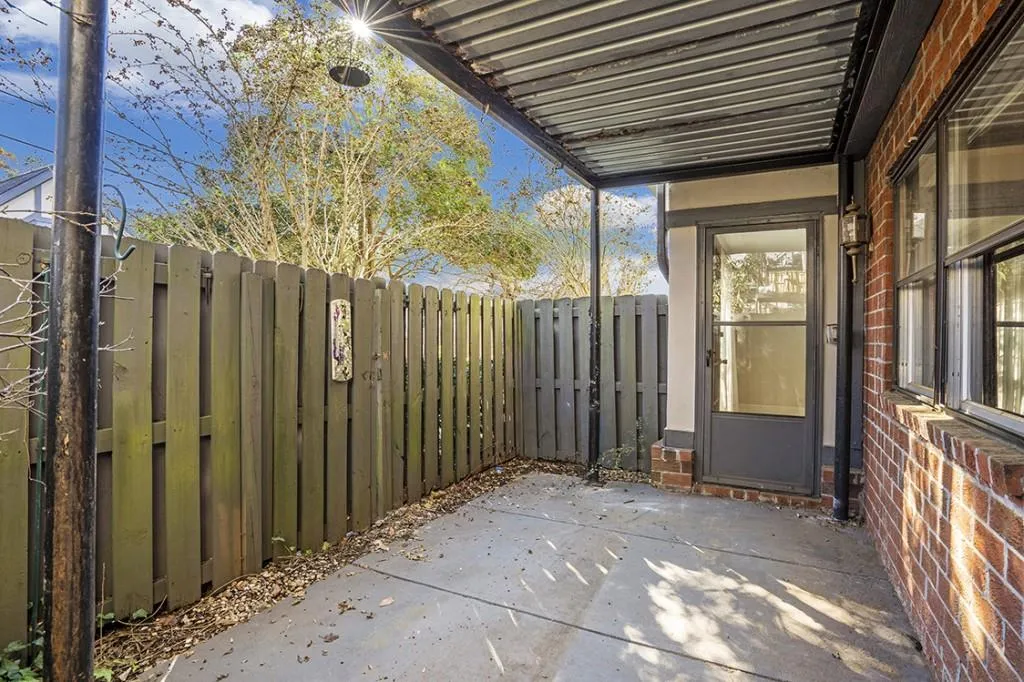 6851 Roswell Road Unit D14, Atlanta, Georgia 30328, 3 Bedrooms Bedrooms, ,2 BathroomsBathrooms,Residential,For Sale,6851 Roswell Road Unit D14,7497644