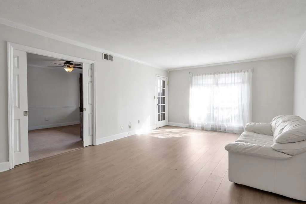 6851 Roswell Road Unit D14, Atlanta, Georgia 30328, 3 Bedrooms Bedrooms, ,2 BathroomsBathrooms,Residential,For Sale,6851 Roswell Road Unit D14,7497644