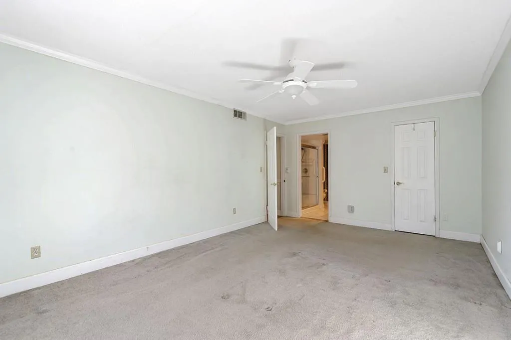 6851 Roswell Road Unit D14, Atlanta, Georgia 30328, 3 Bedrooms Bedrooms, ,2 BathroomsBathrooms,Residential,For Sale,6851 Roswell Road Unit D14,7497644