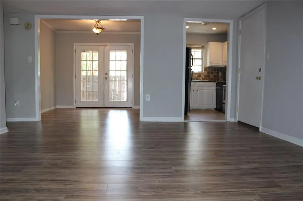 5683 Kingsport Drive, Atlanta, Georgia 30342, 2 Bedrooms Bedrooms, ,1 BathroomBathrooms,Residential,Sold,5683 Kingsport Drive,5727104