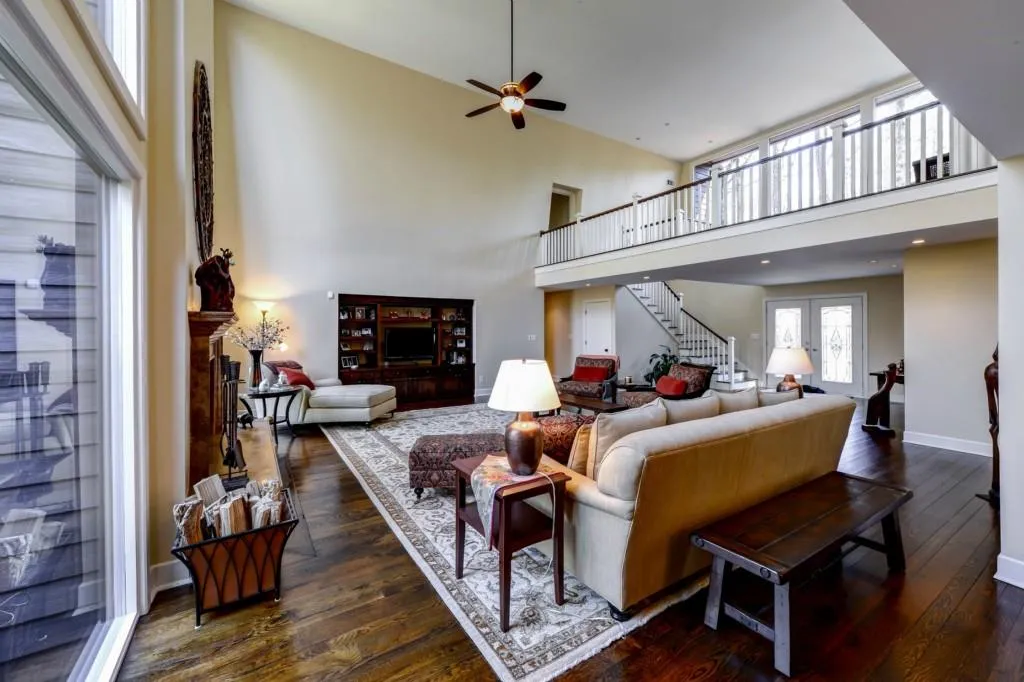 6070 Weatherly Drive, Sandy Springs, Georgia 30328, 5 Bedrooms Bedrooms, ,3 BathroomsBathrooms,Residential,Sold,6070 Weatherly Drive,5505371
