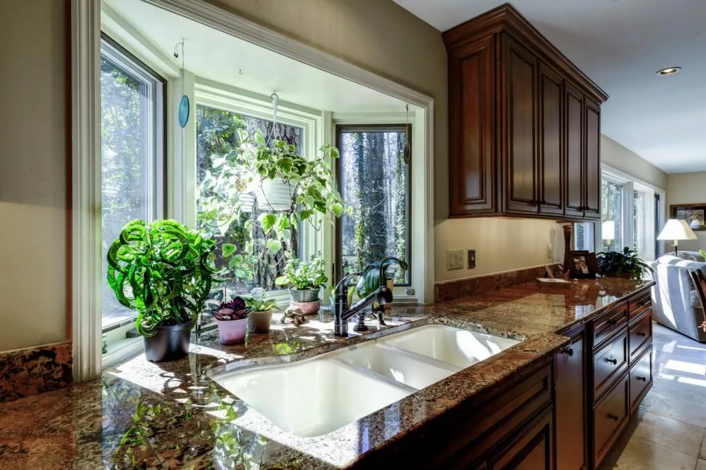 6070 Weatherly Drive, Sandy Springs, Georgia 30328, 5 Bedrooms Bedrooms, ,3 BathroomsBathrooms,Residential,Sold,6070 Weatherly Drive,5505371