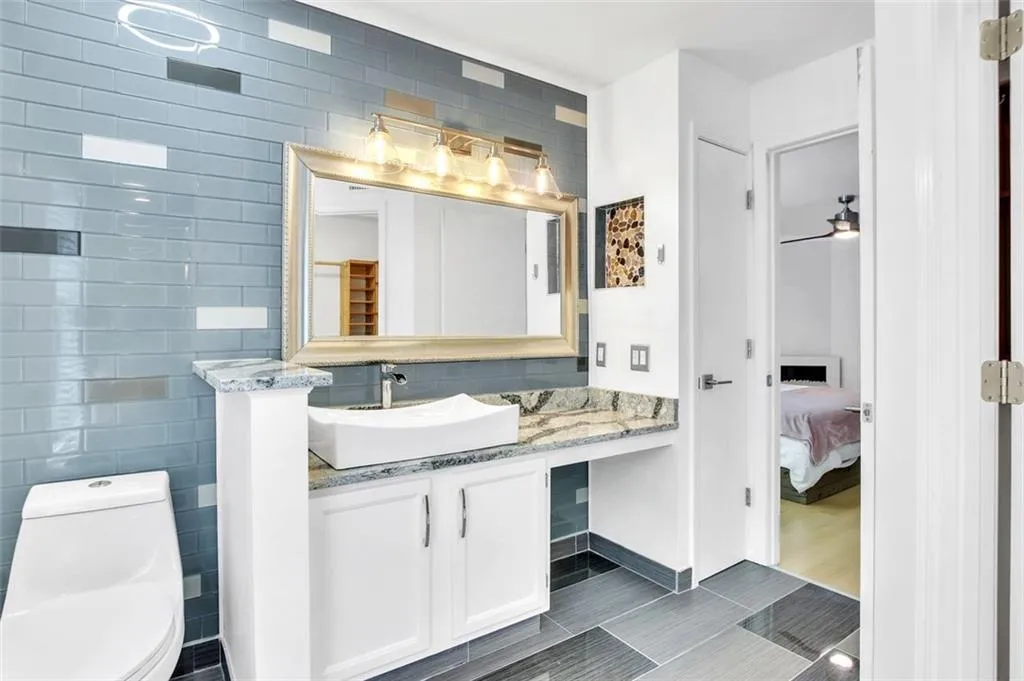 905 Garden Court, Atlanta, Georgia 30328, 2 Bedrooms Bedrooms, ,2 BathroomsBathrooms,Residential,Sold,905 Garden Court,7387613