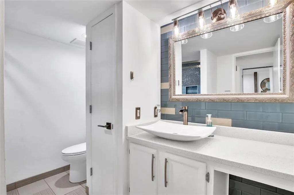 905 Garden Court, Atlanta, Georgia 30328, 2 Bedrooms Bedrooms, ,2 BathroomsBathrooms,Residential,Sold,905 Garden Court,7387613