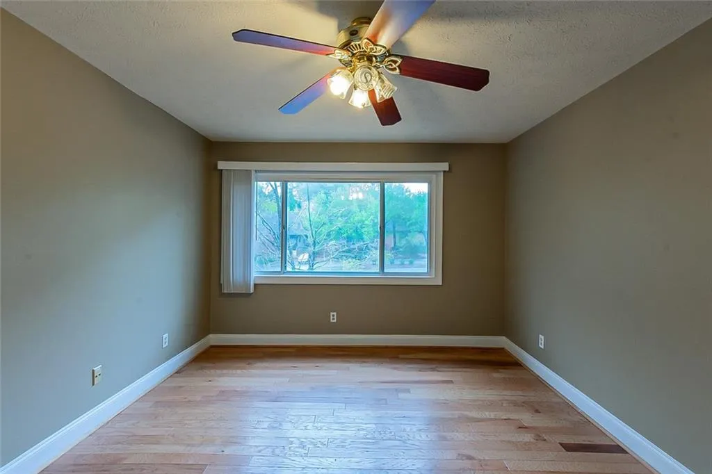 506 Sutters Point, Atlanta, Georgia 30328, 3 Bedrooms Bedrooms, ,2 BathroomsBathrooms,Residential,Sold,506 Sutters Point,7028392