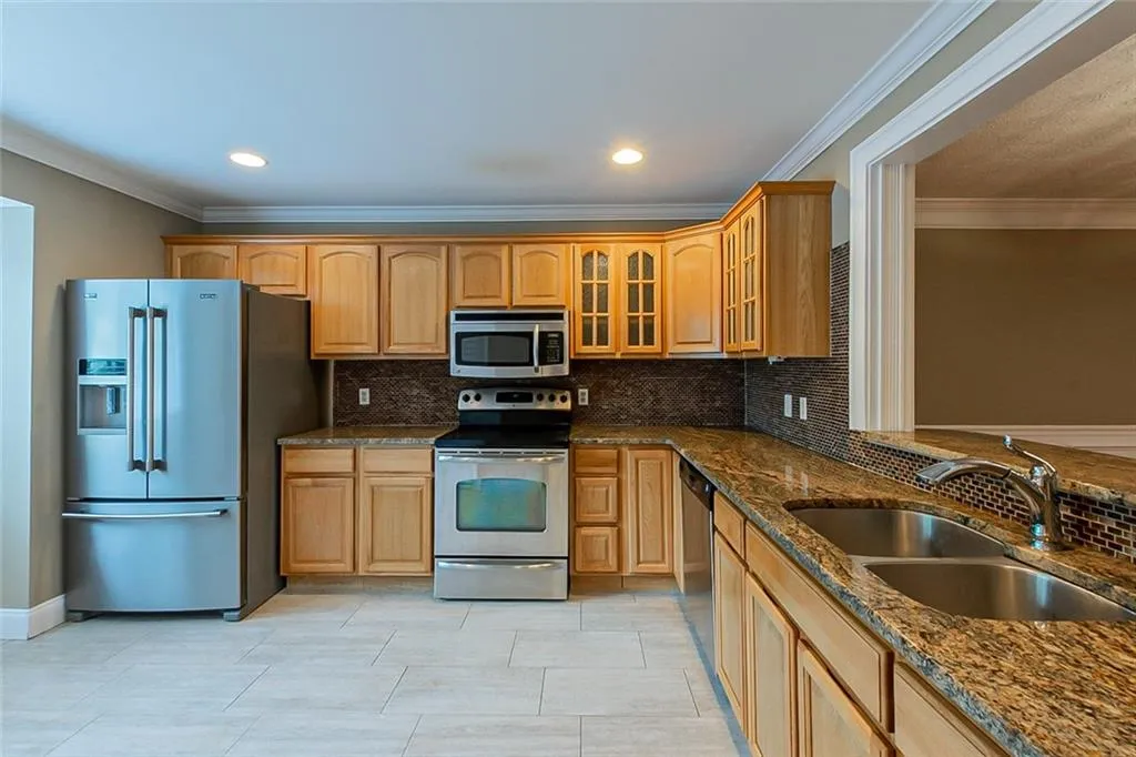 506 Sutters Point, Atlanta, Georgia 30328, 3 Bedrooms Bedrooms, ,2 BathroomsBathrooms,Residential,Sold,506 Sutters Point,7028392