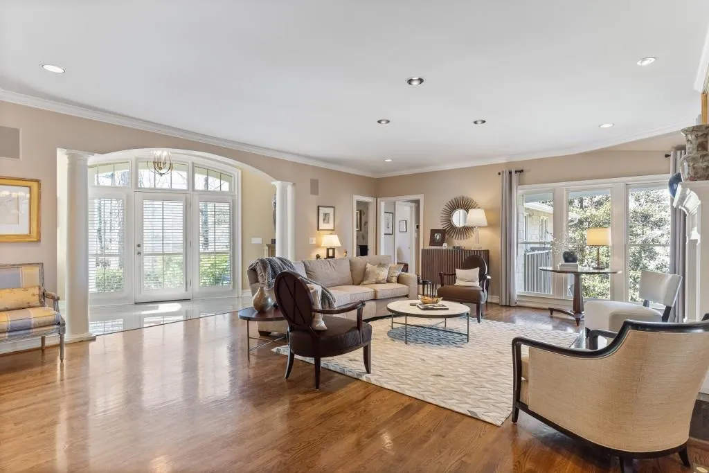 1310 Tynecastle Way, Sandy Springs, Georgia 30350, 4 Bedrooms Bedrooms, ,4 BathroomsBathrooms,Residential,Sold,1310 Tynecastle Way,6847990