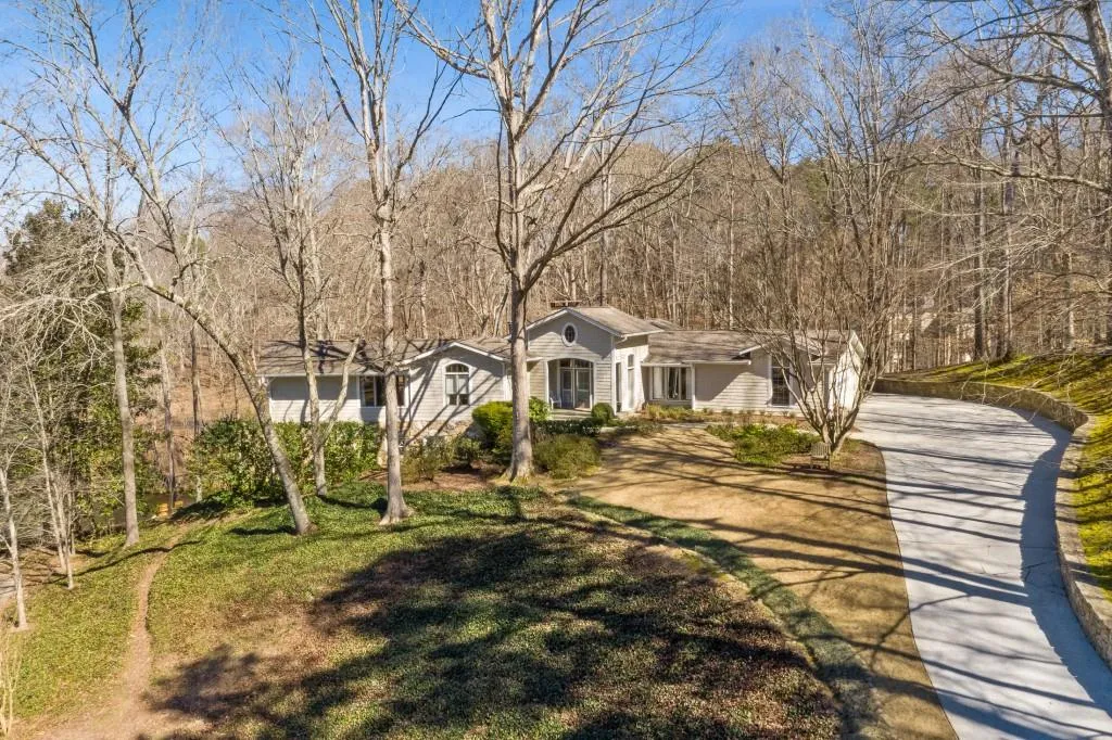 1310 Tynecastle Way, Sandy Springs, Georgia 30350, 4 Bedrooms Bedrooms, ,4 BathroomsBathrooms,Residential,Sold,1310 Tynecastle Way,6847990