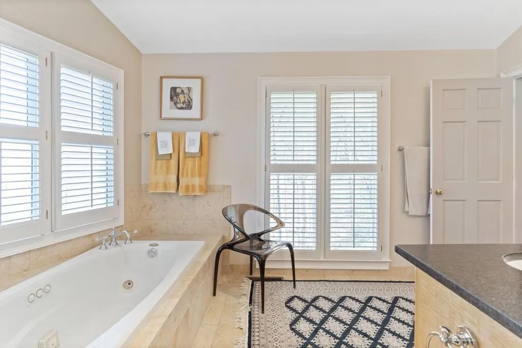 1310 Tynecastle Way, Sandy Springs, Georgia 30350, 4 Bedrooms Bedrooms, ,4 BathroomsBathrooms,Residential,Sold,1310 Tynecastle Way,6847990