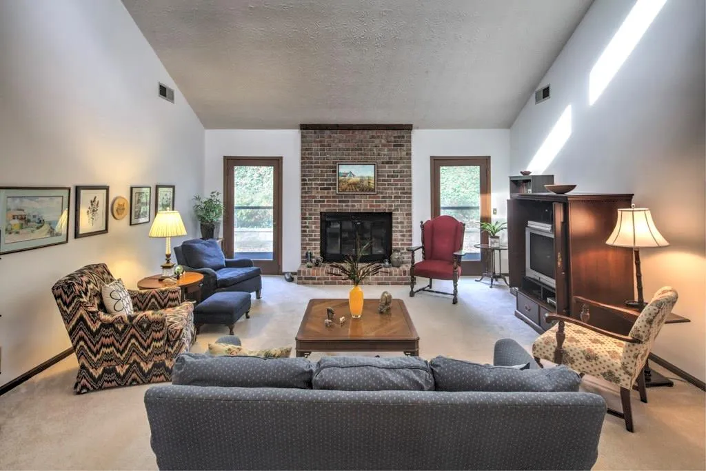 430 Highbrook Drive, Atlanta, Georgia 30342, 3 Bedrooms Bedrooms, ,3 BathroomsBathrooms,Residential,Sold,430 Highbrook Drive,5800030