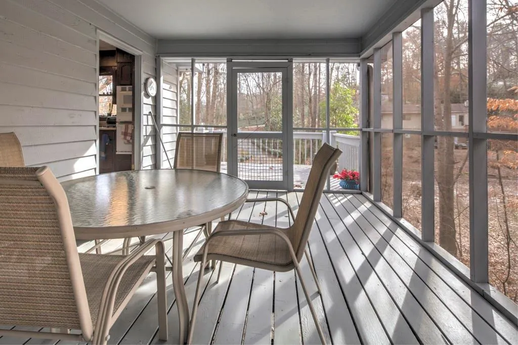 430 Highbrook Drive, Atlanta, Georgia 30342, 3 Bedrooms Bedrooms, ,3 BathroomsBathrooms,Residential,Sold,430 Highbrook Drive,5800030