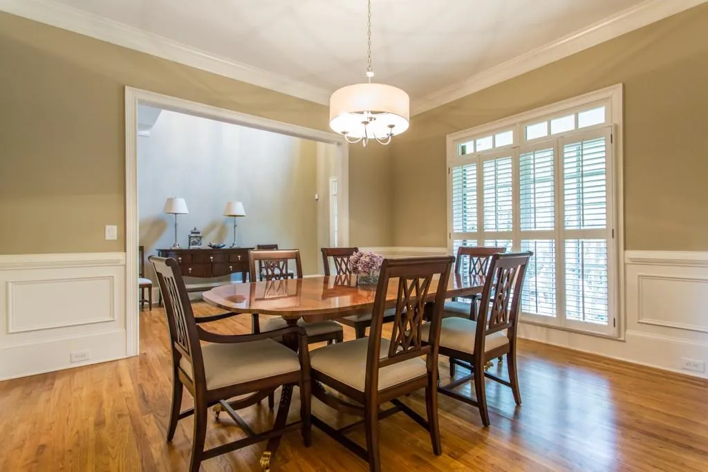 304 Forest Valley Court, Sandy Springs, Georgia 30342, 5 Bedrooms Bedrooms, ,5 BathroomsBathrooms,Residential,Sold,304 Forest Valley Court,5673296