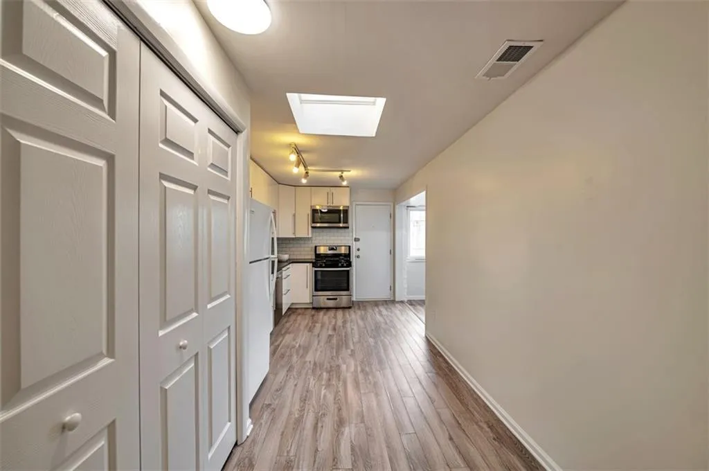 346 Carpenter Drive Unit 51, Atlanta, Georgia 30328, 2 Bedrooms Bedrooms, ,2 BathroomsBathrooms,Residential,Sold,346 Carpenter Drive Unit 51,7124593