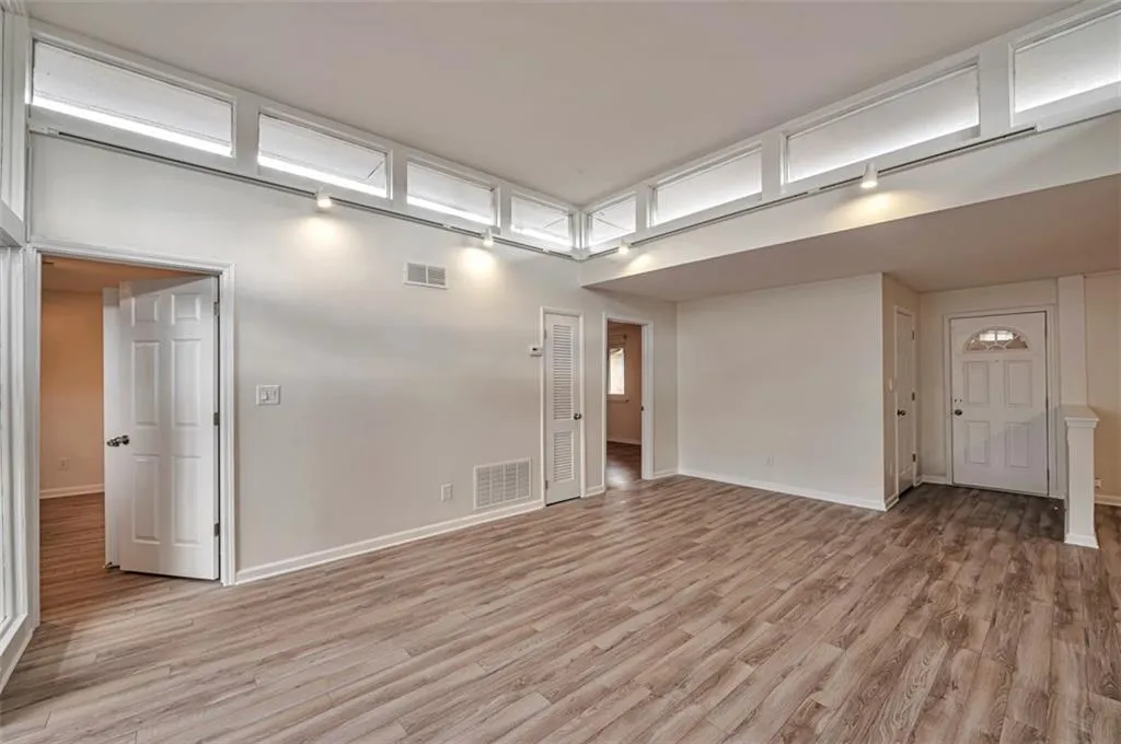 346 Carpenter Drive Unit 51, Atlanta, Georgia 30328, 2 Bedrooms Bedrooms, ,2 BathroomsBathrooms,Residential,Sold,346 Carpenter Drive Unit 51,7124593