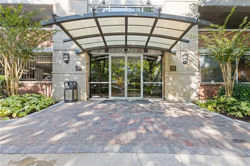 3180 Mathieson Drive Ne Unit 1401, Atlanta, Georgia 30305, 2 Bedrooms Bedrooms, ,2 BathroomsBathrooms,Residential,For Sale,3180 Mathieson Drive Ne Unit 1401,7647617