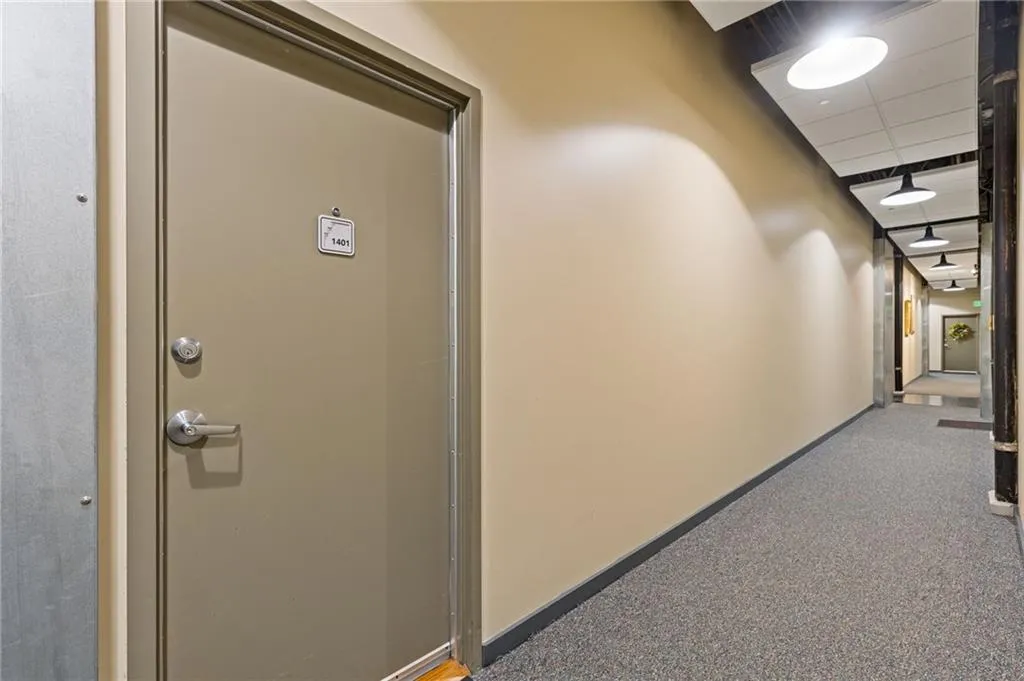 3180 Mathieson Drive Ne Unit 1401, Atlanta, Georgia 30305, 2 Bedrooms Bedrooms, ,2 BathroomsBathrooms,Residential,For Sale,3180 Mathieson Drive Ne Unit 1401,7647617