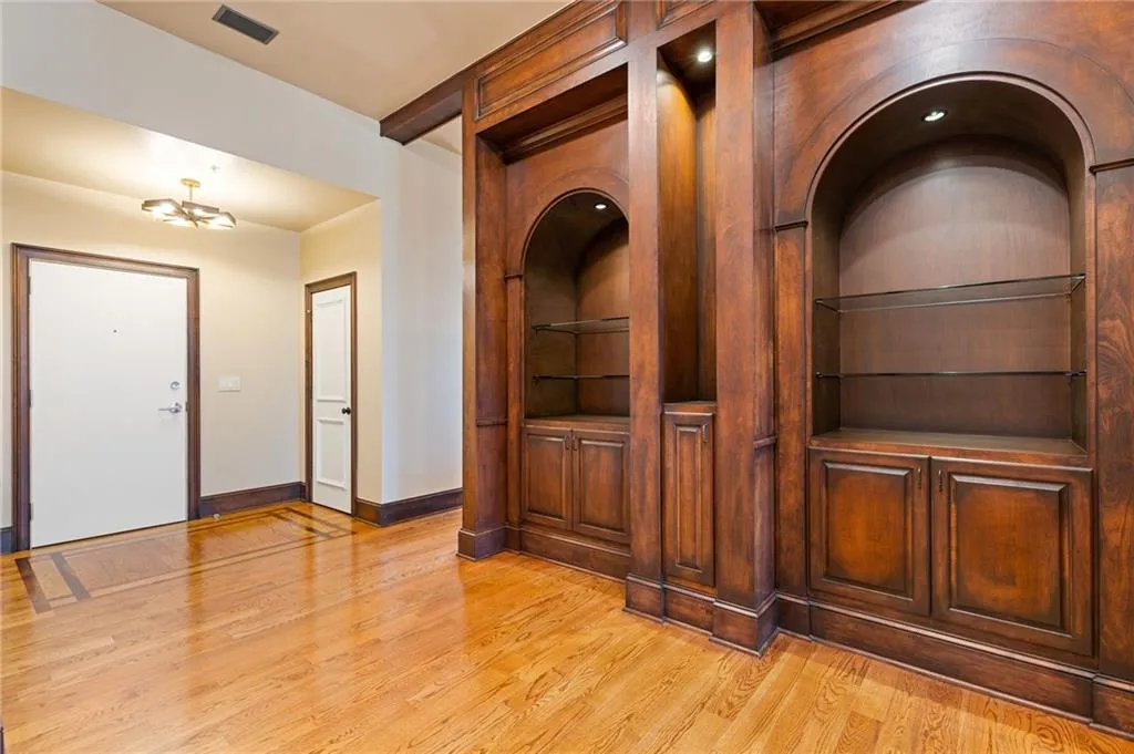 3180 Mathieson Drive Ne Unit 1401, Atlanta, Georgia 30305, 2 Bedrooms Bedrooms, ,2 BathroomsBathrooms,Residential,For Sale,3180 Mathieson Drive Ne Unit 1401,7647617