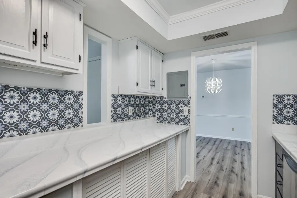 6851 Roswell Road Unit P8, Sandy Springs, Georgia 30328, 2 Bedrooms Bedrooms, ,2 BathroomsBathrooms,Residential,Sold,6851 Roswell Road Unit P8,6911746