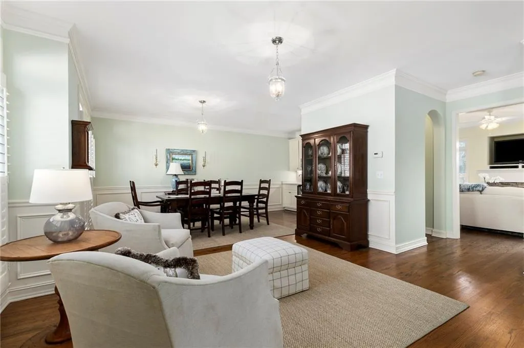 7255 Village Creek Trace, Atlanta, Georgia 30328, 4 Bedrooms Bedrooms, ,3 BathroomsBathrooms,Residential,Sold,7255 Village Creek Trace,6831741