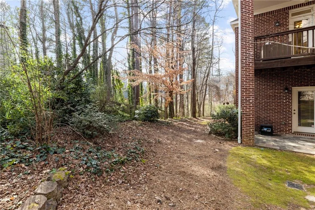 7255 Village Creek Trace, Atlanta, Georgia 30328, 4 Bedrooms Bedrooms, ,3 BathroomsBathrooms,Residential,Sold,7255 Village Creek Trace,6831741