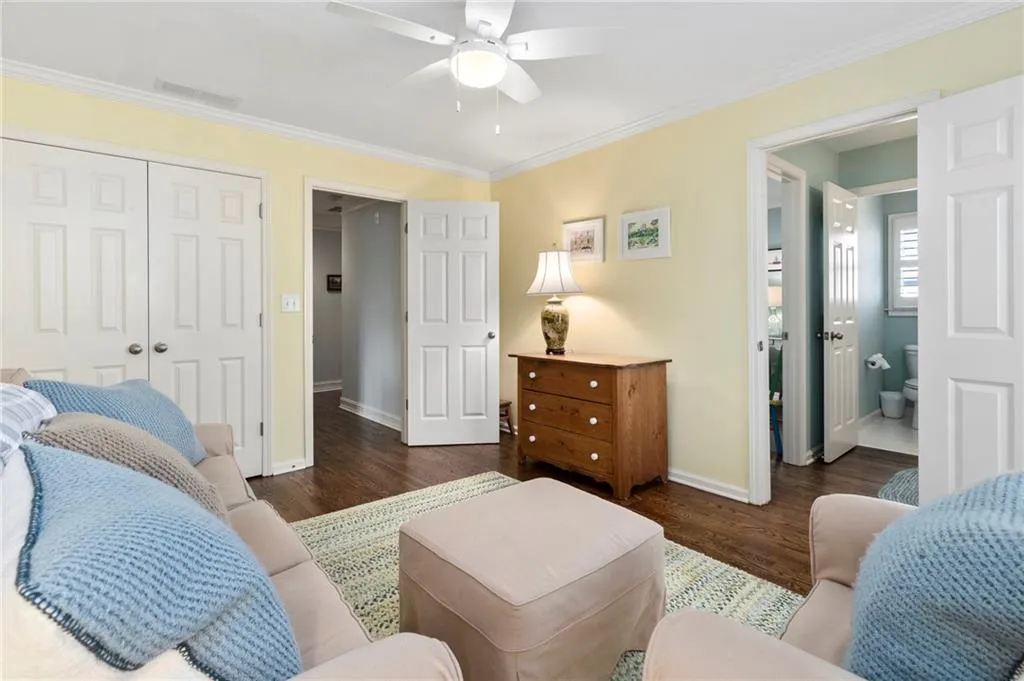 7255 Village Creek Trace, Atlanta, Georgia 30328, 4 Bedrooms Bedrooms, ,3 BathroomsBathrooms,Residential,Sold,7255 Village Creek Trace,6831741