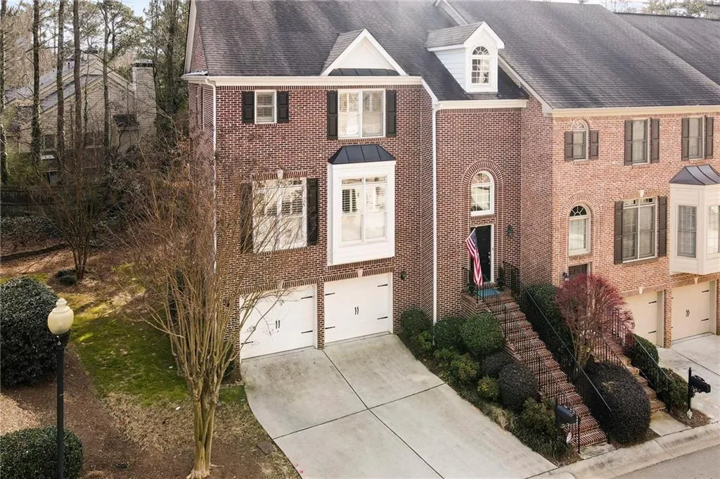 7255 Village Creek Trace, Atlanta, Georgia 30328, 4 Bedrooms Bedrooms, ,3 BathroomsBathrooms,Residential,Sold,7255 Village Creek Trace,6831741