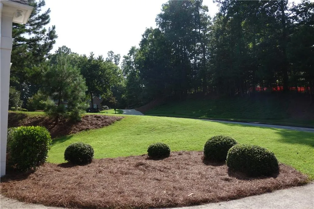 420 Ivy Hall Drive, Sandy Springs, Georgia 30350, 4 Bedrooms Bedrooms, ,3 BathroomsBathrooms,Residential,Sold,420 Ivy Hall Drive,6924452