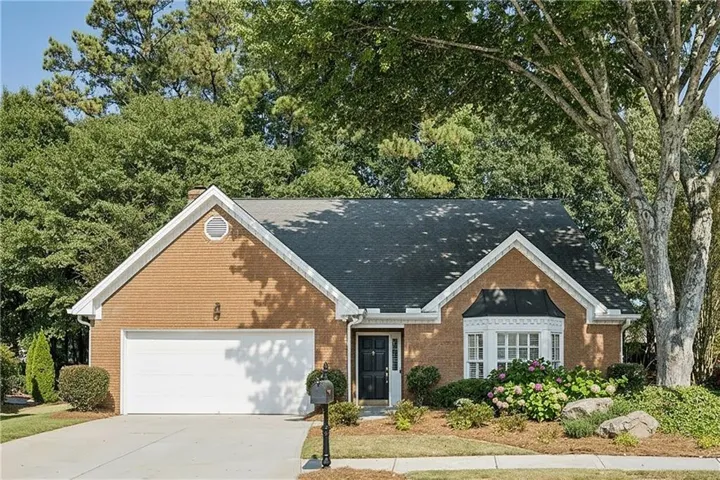 145 Shelli Lane, Roswell, Georgia 30075