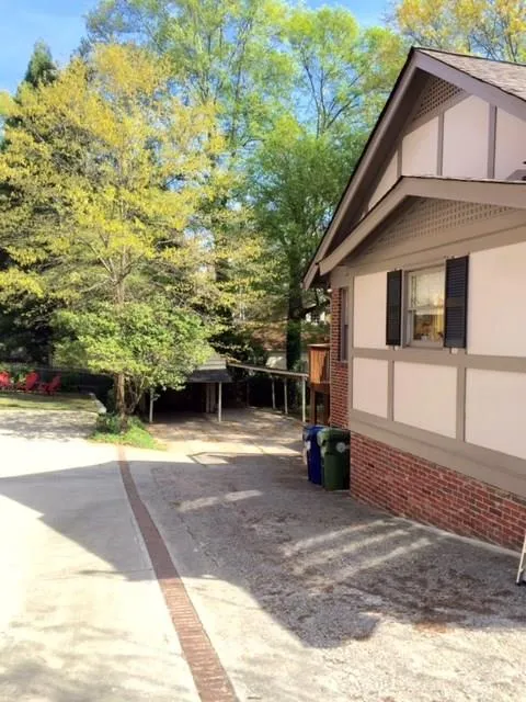 258 E Wesley Road Ne, Atlanta, Georgia 30305, 3 Bedrooms Bedrooms, ,2 BathroomsBathrooms,Residential,Sold,258 E Wesley Road Ne,5668403