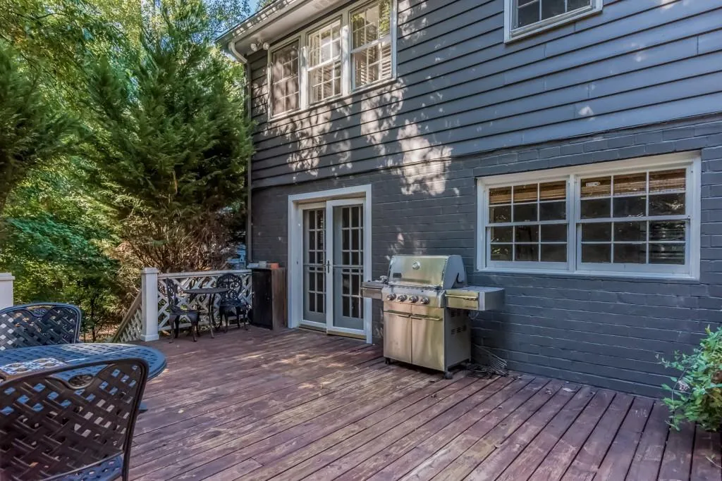 630 Bridgewater Drive, Sandy Springs, Georgia 30328, 5 Bedrooms Bedrooms, ,4 BathroomsBathrooms,Residential,Sold,630 Bridgewater Drive,5762782