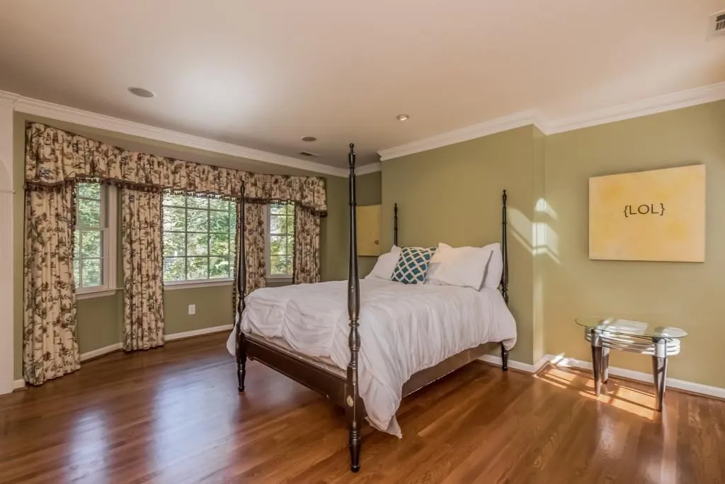630 Bridgewater Drive, Sandy Springs, Georgia 30328, 5 Bedrooms Bedrooms, ,4 BathroomsBathrooms,Residential,Sold,630 Bridgewater Drive,5762782