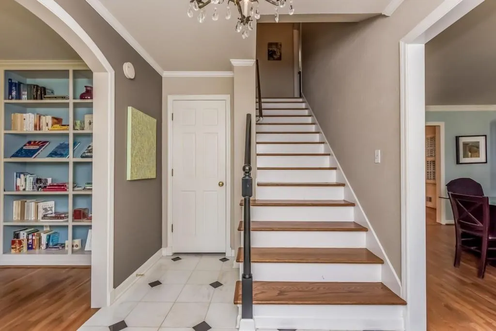 630 Bridgewater Drive, Sandy Springs, Georgia 30328, 5 Bedrooms Bedrooms, ,4 BathroomsBathrooms,Residential,Sold,630 Bridgewater Drive,5762782