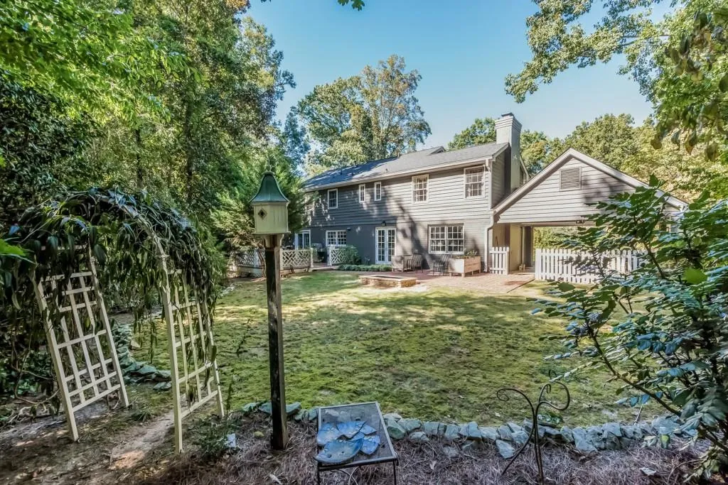 630 Bridgewater Drive, Sandy Springs, Georgia 30328, 5 Bedrooms Bedrooms, ,4 BathroomsBathrooms,Residential,Sold,630 Bridgewater Drive,5762782