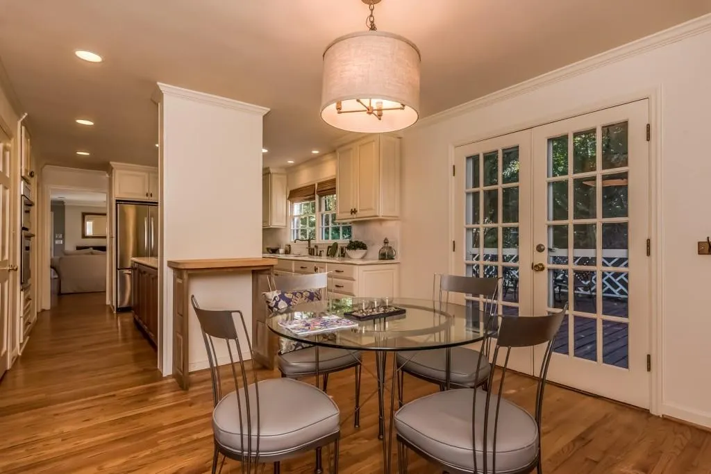 630 Bridgewater Drive, Sandy Springs, Georgia 30328, 5 Bedrooms Bedrooms, ,4 BathroomsBathrooms,Residential,Sold,630 Bridgewater Drive,5762782